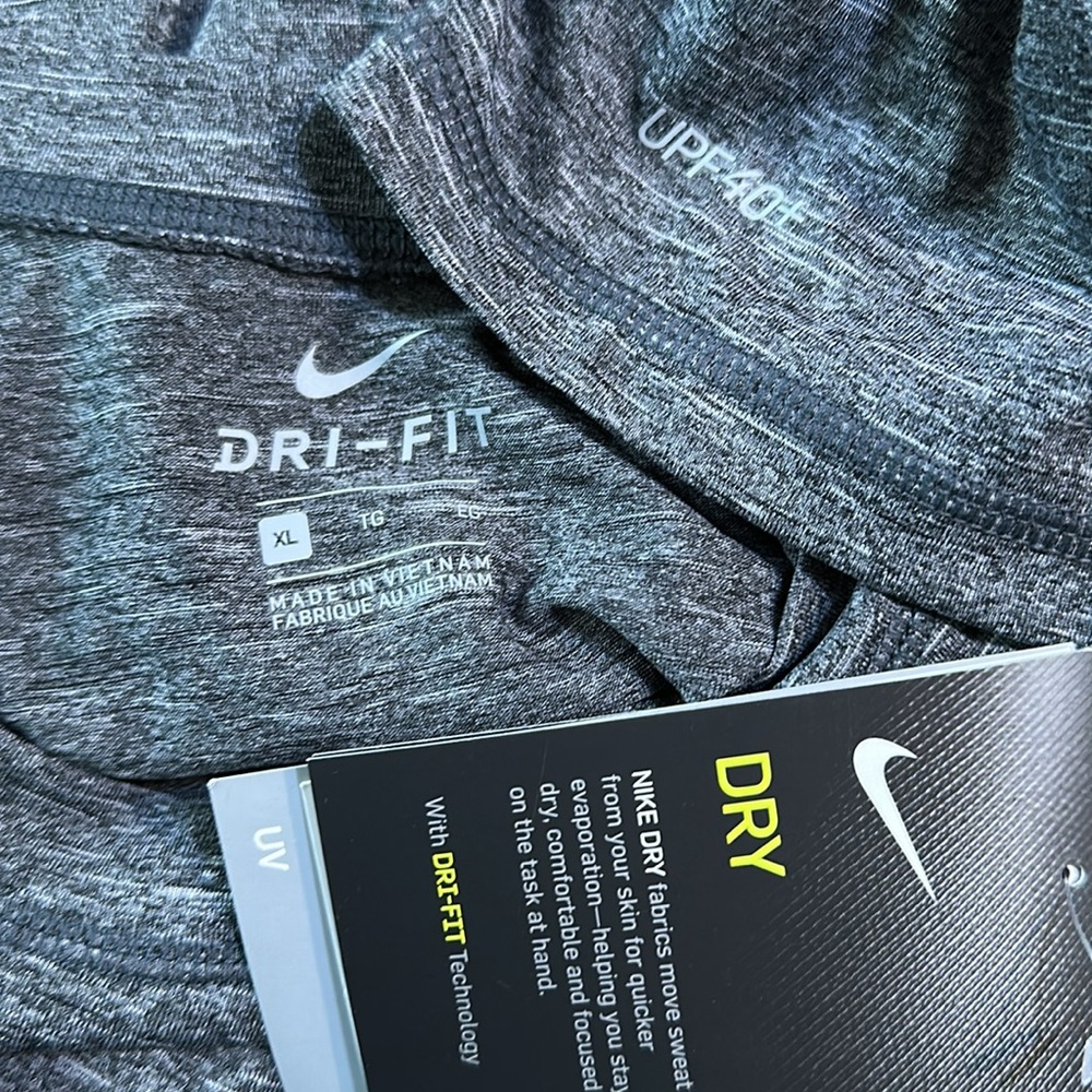 Nike Dry Fit Raglan Sleeve T-shirt - Picture 5 of 5